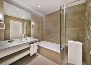 Aleph Doha Residences, Curio Collection By Hilton - 1