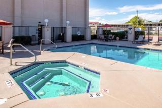 Hampton Inn Albuquerque - University/Midtown - 1