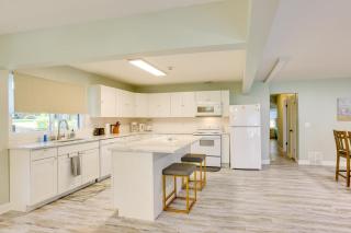 Charming Omaha Getaway - 3 Mi to Baxter Arena! - Omaha - 2