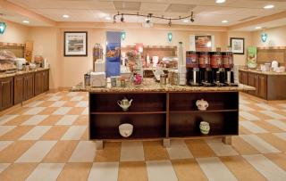 Hampton Inn and Suites St. Cloud - Saint Cloud - 1