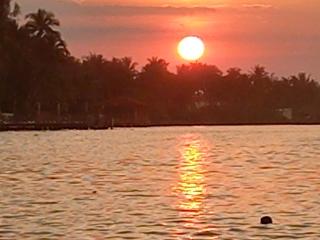 MARDEORO BEACH HOUSE - Barra de Santiago - 8