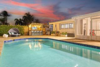 Adorable house with Amazing water front of canal - Pompano Beach - 8