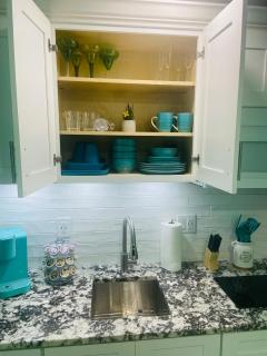 Beautiful and comfortable rom apt # 2 - 5