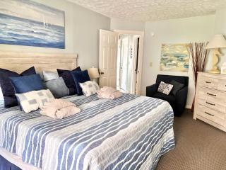Elegant Coastal Getaway Spacious 3BR Chelsea House - Myrtle Beach - 6