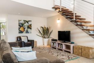 Jades on Lawson 1 - 5