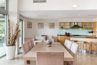 Jades on Lawson 1 - 4