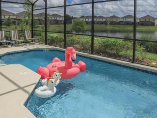 Waterfront Brand New Modern Luxury 8 BR pool house! Sleeps 16 - Kissimmee - 0