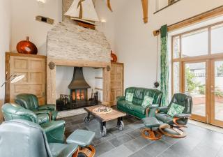 Otter Pool Barn - 9