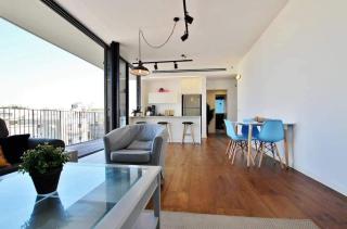 beautiful 2 bed rooms apartment on the beach - Tel Aviv - 1