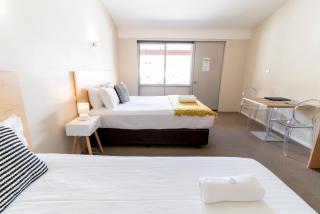 Six Degrees Motel - Albany - 7
