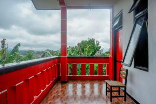 RedDoorz near Alun Alun Wonosobo 2 - 8