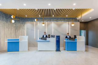 Holiday Inn Express Jiangmen East Station by IHG - Jiangmen - 8