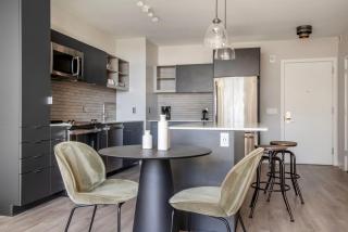 Potomac Yard 1br w courtyard gym nr airport WDC-712 - 6