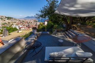 Romantic Place with Pines, Cats, Stunning View and Parking - Nápoles - 9