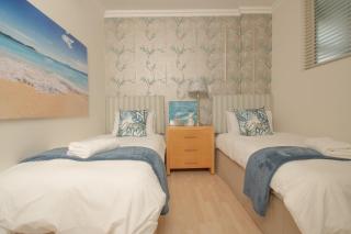 201 Lighthouse Mall Umhlanga Rocks - Durban - 8