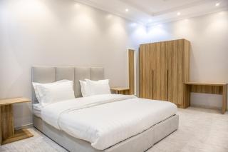 Luxurious Family Apartments 15Mins Drive to Al-Masjid Nabawi - Nozol Noor 4 - AR Rummanah - 1