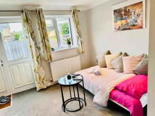 Cozy Bicester Village townhouse with garden - Bicester - 9