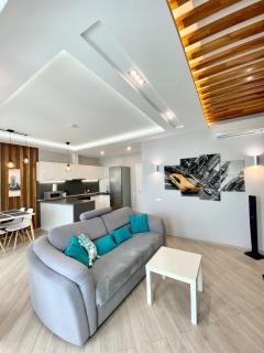Alex Apartment near Palace Ukraine - Kiev - 0