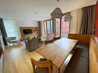 Luxury Mountain Hotel Apartment - Andermatt - 1