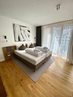 Luxury Mountain Hotel Apartment - Andermatt - 7