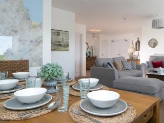 Pass the Keys Beautiful 3 bedroom apartment with Pool Access - Trearddur - 8