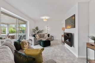 Silver Stag Properties, Luxurious 3 BR Bungalow - Worthington - 5