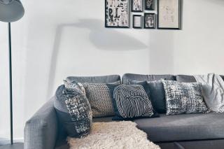 Luxurious 2 Bed Apartment with Captivating View - 7