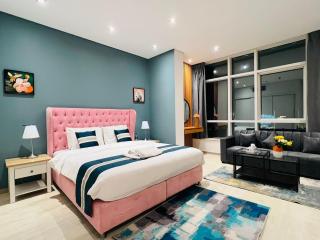 High Floor with city skyline & Burj khalifa view 3 bedroom unit marina - Dubai - 8