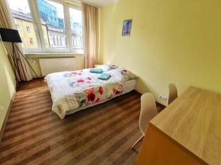Fantastic Waw - Z6 Room 704B - 3