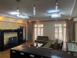 Chiraq apartment - Baku - 4
