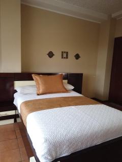 Hotel Ebenezer - Santo Domingo de los Colorados - 4