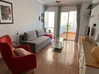 Discover perfect beach Apartment, only 300m away - 7