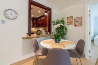 Spacious 2Bedroom with Burj View in Downtown Dubai - 4