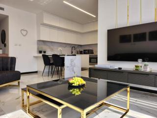 3BR Luxury Suite in Jerusalem - 2