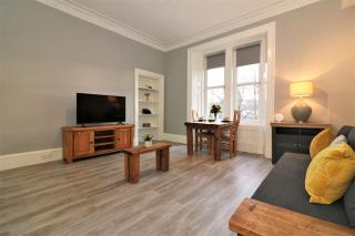 Signature - Linden House Flat 4 - Airdrie - 1