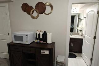 BlissfulAbode Basement Suite - Airdrie - 9