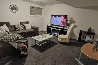 BlissfulAbode Basement Suite - Airdrie - 1