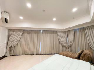 The Jewel of La Casa III - 4