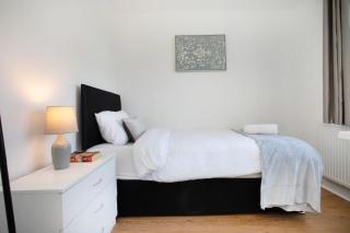 Rawmarsh House, Rotherham for contractors & Families, Spacious, free parking, high speed wifi, etc - Rotherham - 4