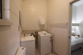 Micks Budget Accommodation on Fishpen - Merimbula - 2