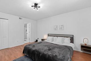 3BR Near Disney - Patio, Pool, Hot Tub, Gym & Sauna - Kissimmee - 3