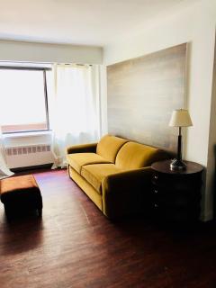 Stylish Montreal Apartment: Comfortable Stay in the Golden Square Mile - Montreal - 8