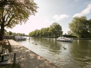 Gorgeous House near Windsor & River Thames - 2