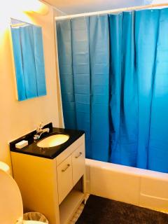 Stylish Montreal Apartment: Comfortable Stay in the Golden Square Mile - Montreal - 4
