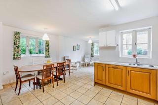 Tall Trees. Luxury North Cotswold cottage - Banbury - 3