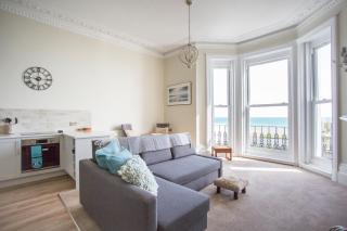Seaways Apartment - Worthing - 7