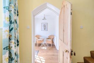 The Old Court House - 2