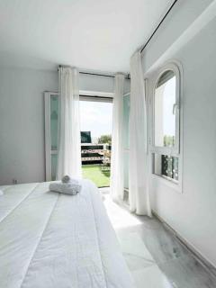 MARBELLA HOME RENTALS - 2BR, 1BTH flat near Puerto Banús - Marbella - 3