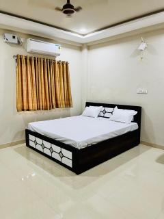 Bansiwala Homestay - Ujjain - 0