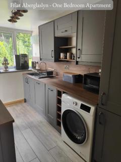 Llew Accommodation - The Townhouse - Beddgelert - 7